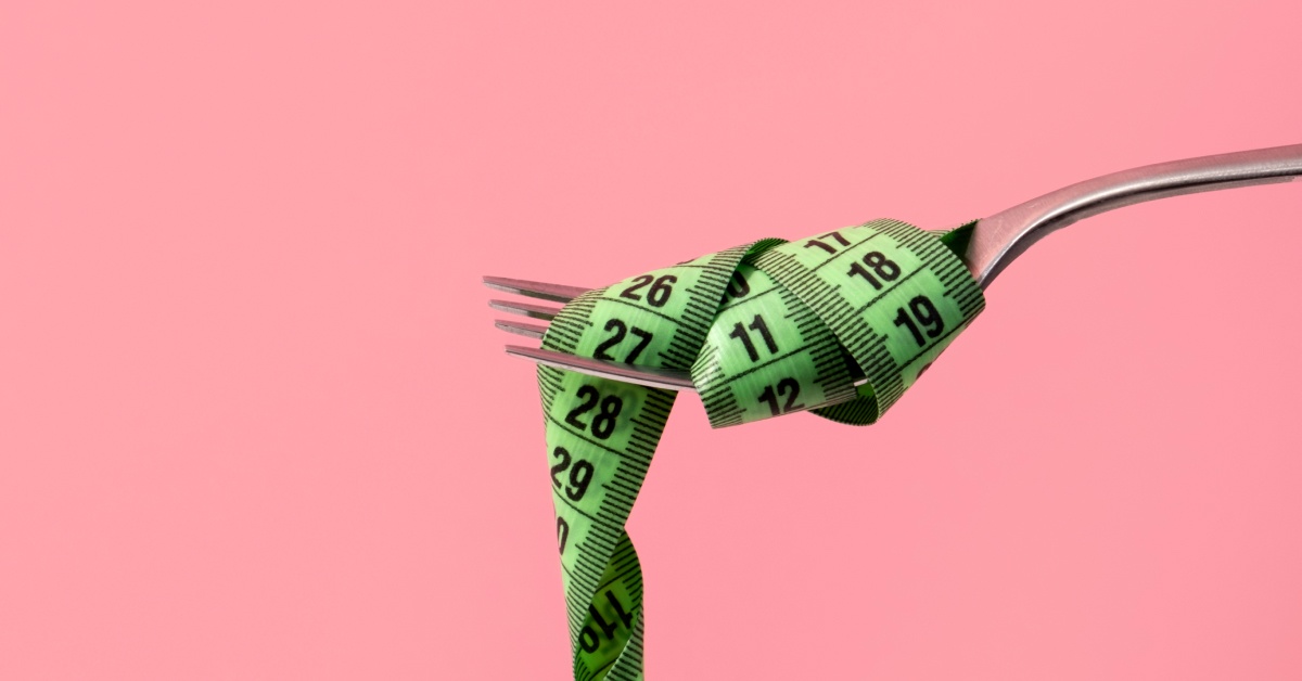 krojacki metar i viljuska